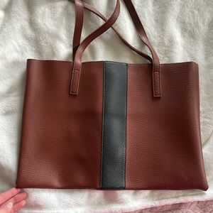 Medium sized tote